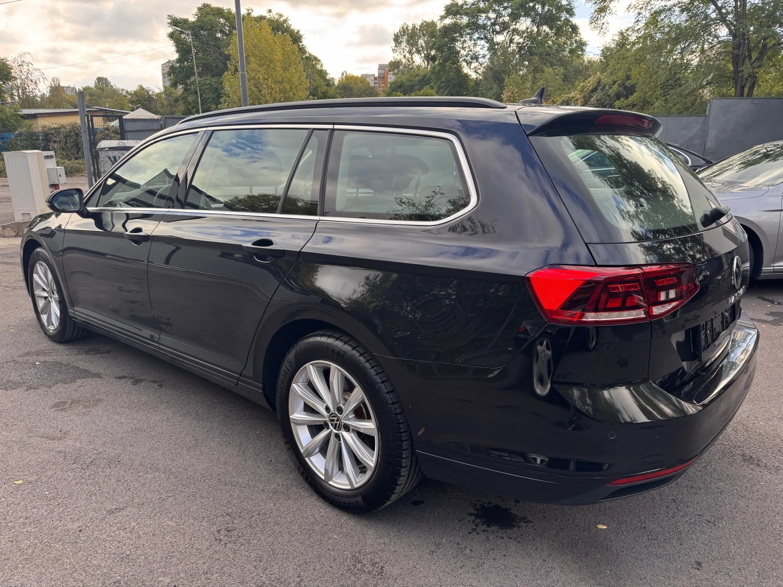 VW Passat 1.5 TSI Facelift Digital Cockpit  | Mobile.bg   4