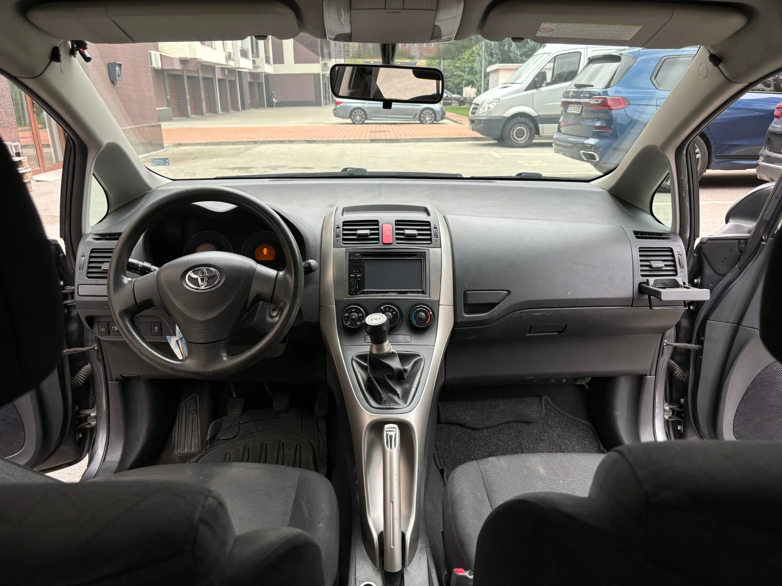 Toyota Auris 1.4 - изображение 7