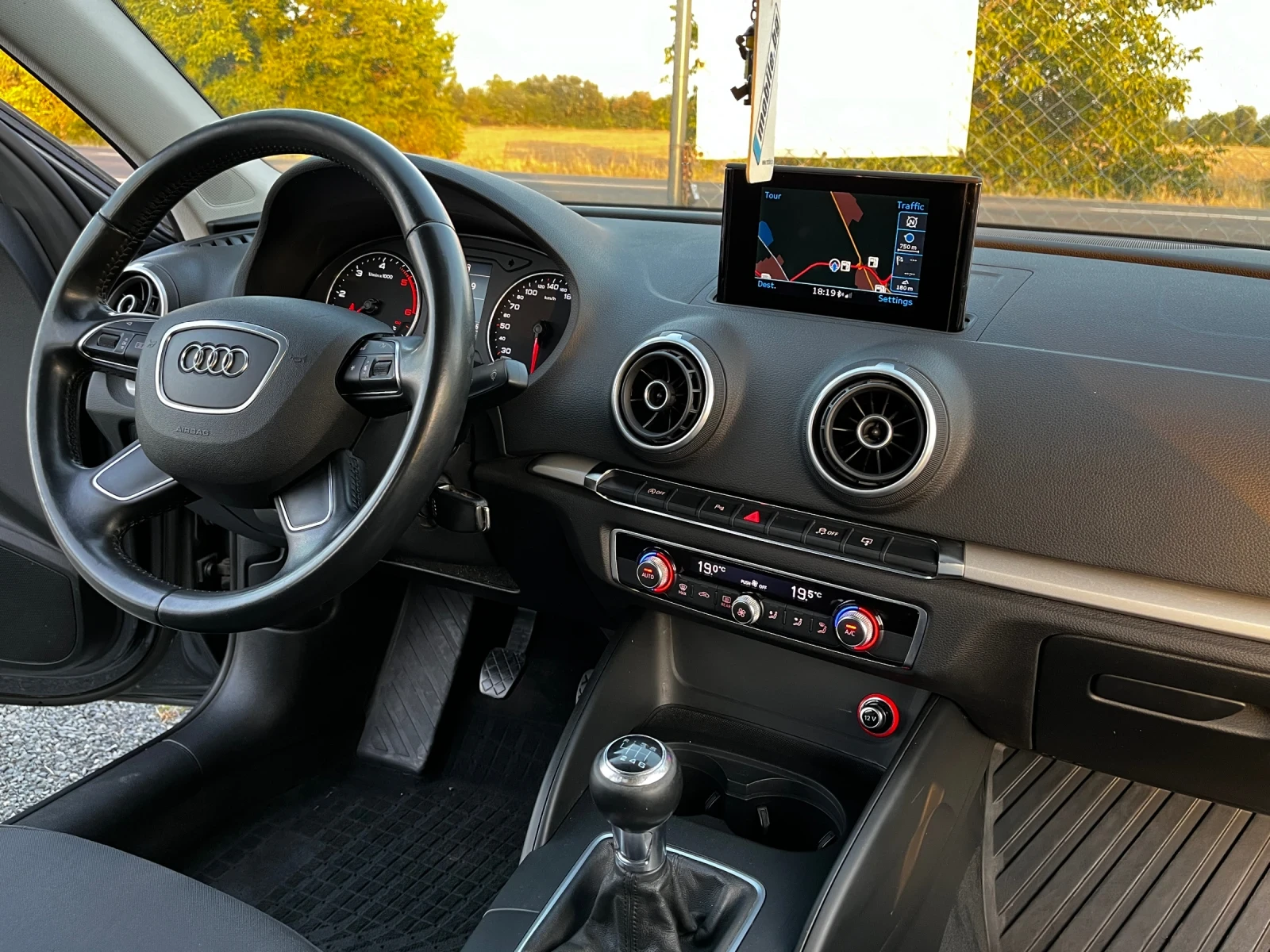 Audi A3 2.0 TDI S LINE - изображение 6