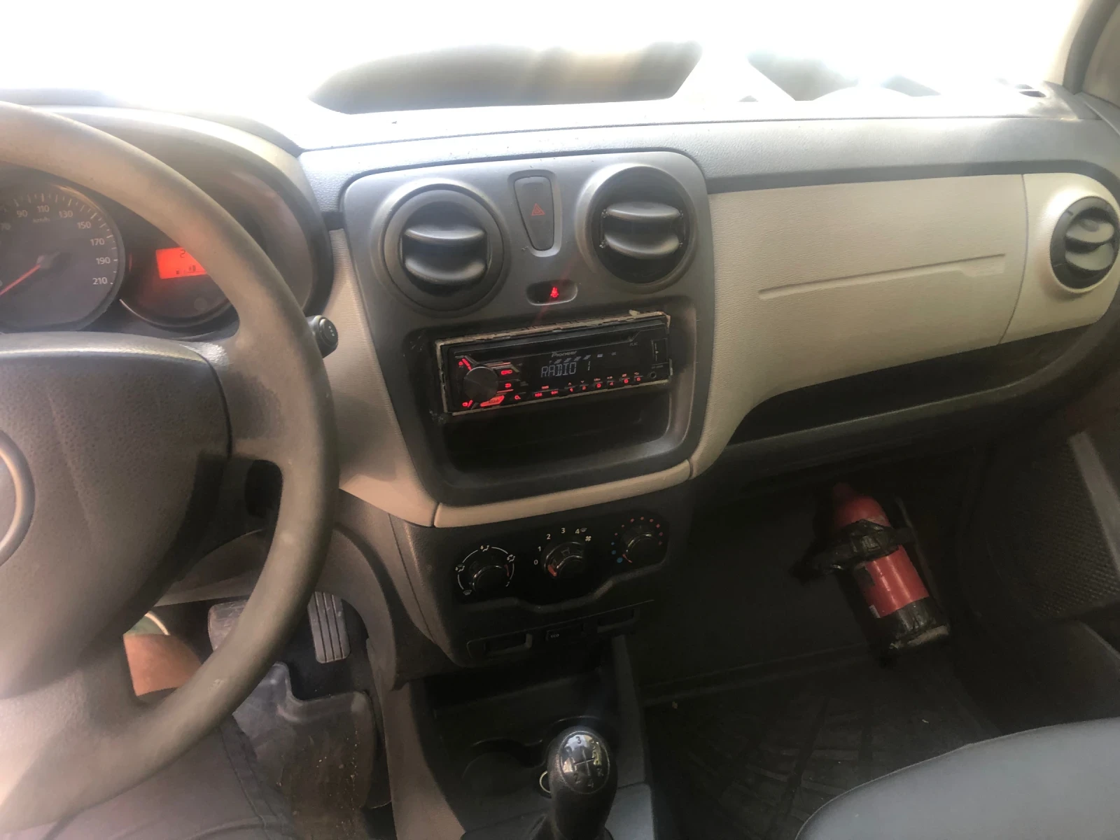 Dacia Dokker 1.6 - изображение 6