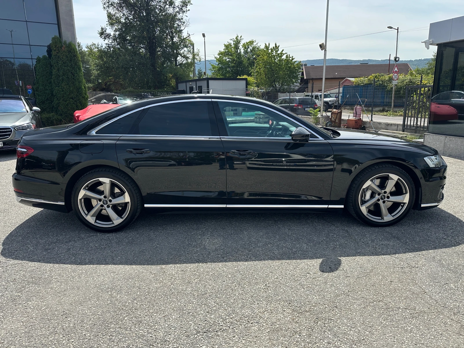 Audi A8 S Интериор Обдухване Алкантара - изображение 4
