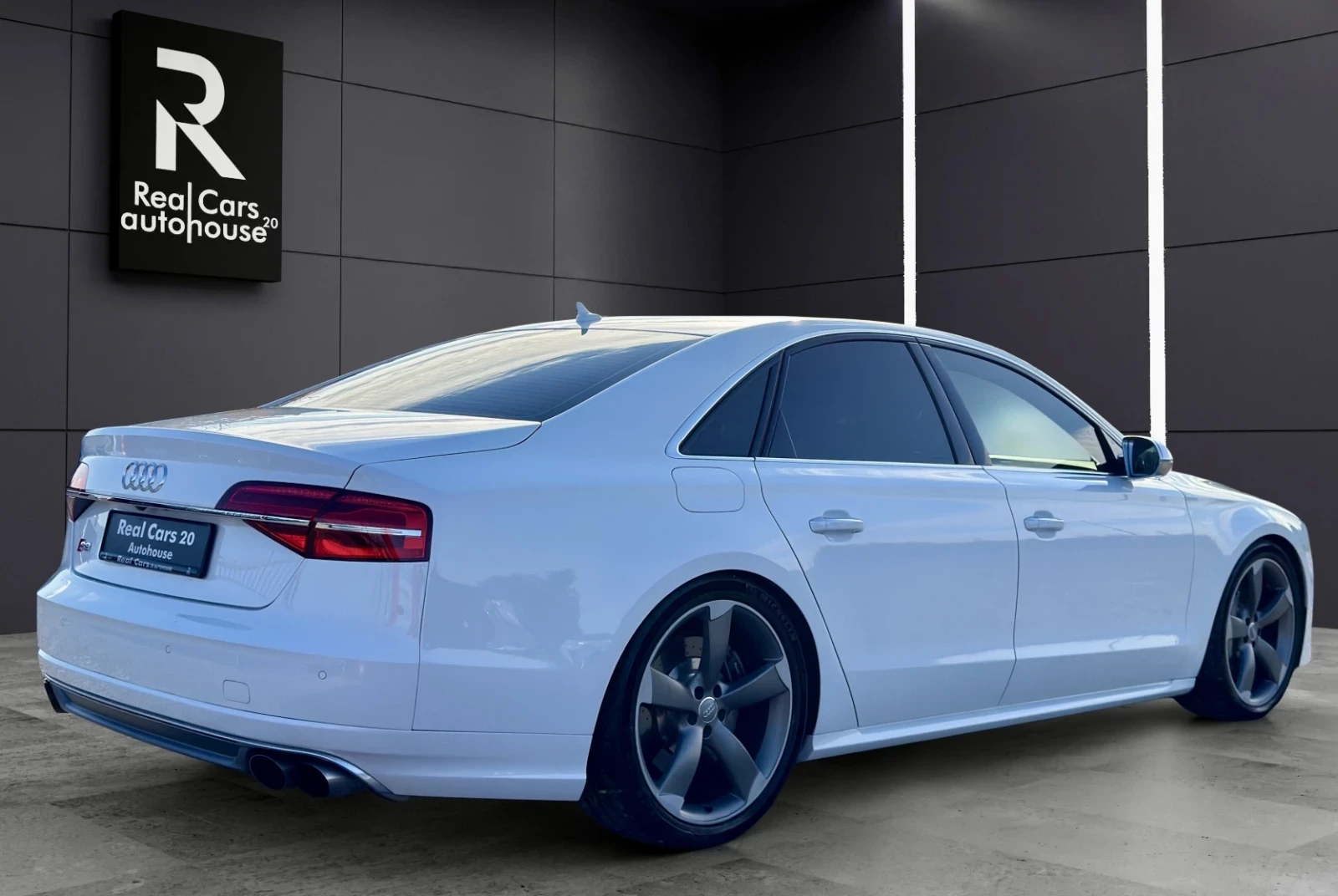 Audi S8 CERAMIC* B&O* DISTR* 360 CAM* KEYLESS* 3xTV* HUD*  - изображение 5