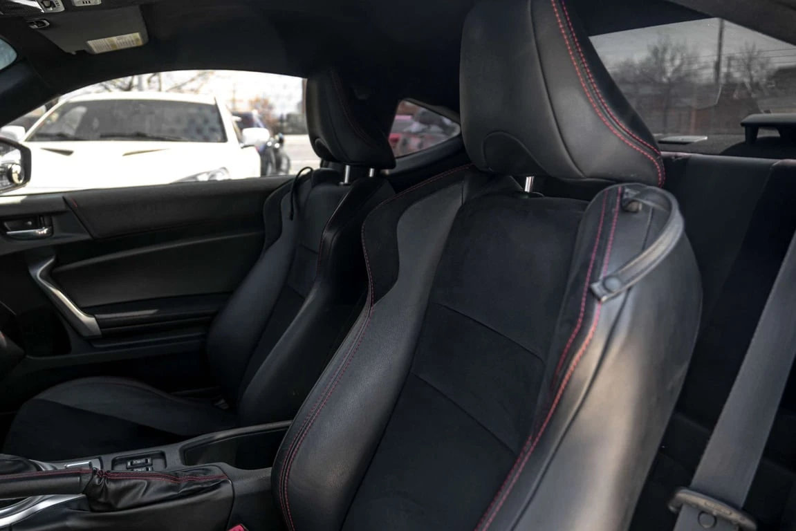 Subaru BRZ * High * CARFAX * ���� �� �� | Mobile.bg � ����������� 16