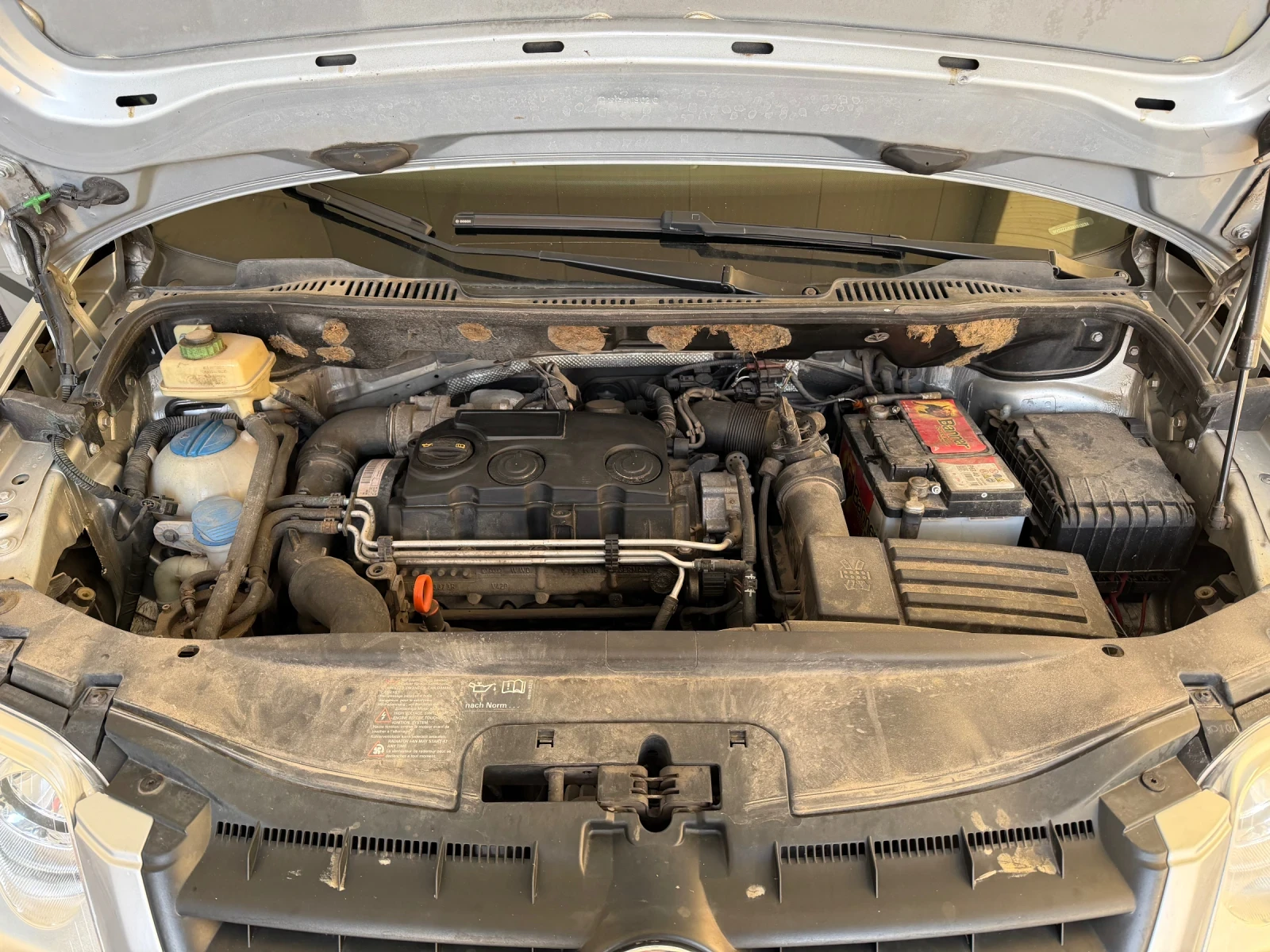 VW Caddy, снимка 11 - Автомобили и джипове - 53817380