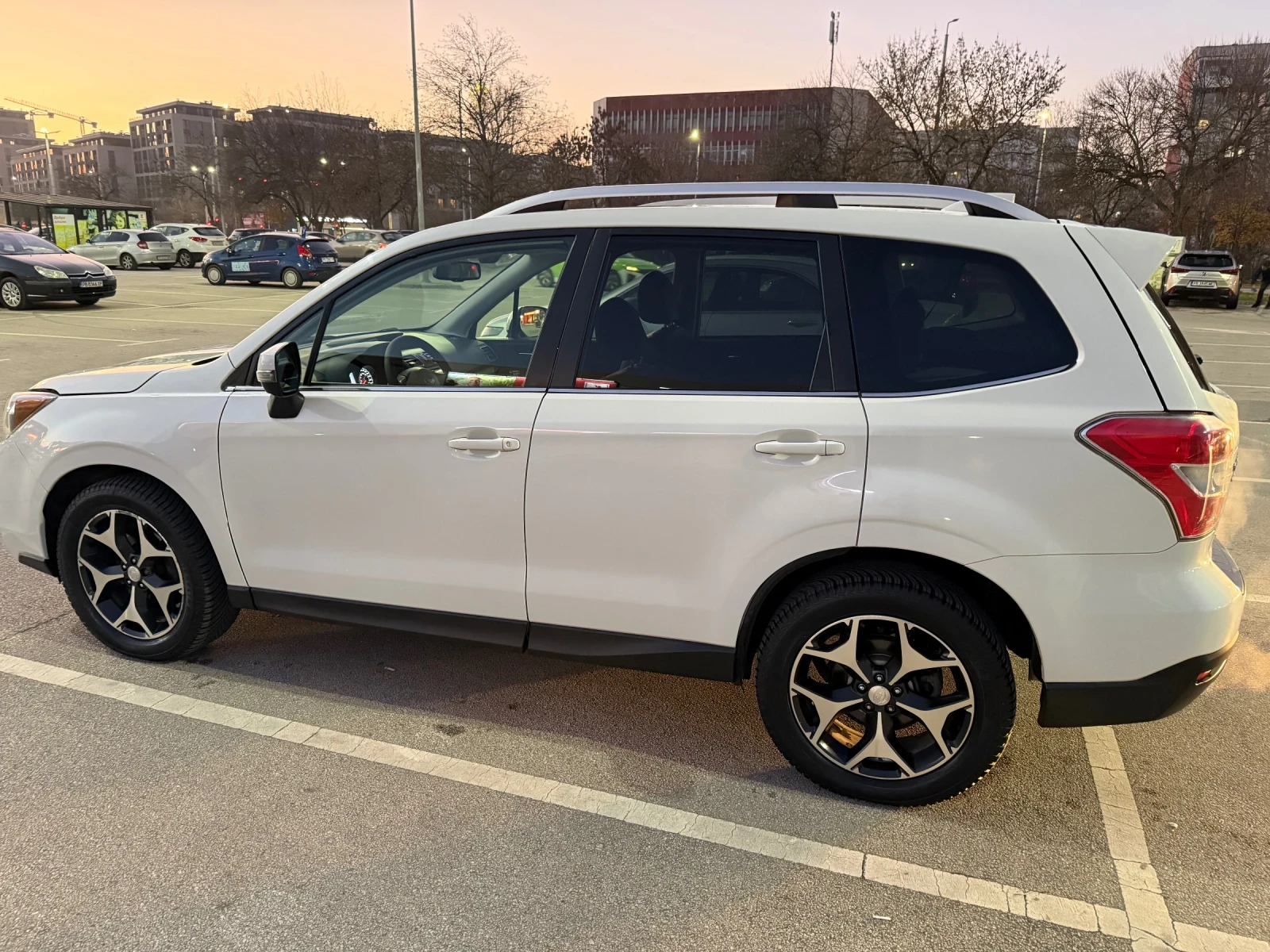 Subaru Forester 2.0 XT, снимка 5 - Автомобили и джипове - 53924537