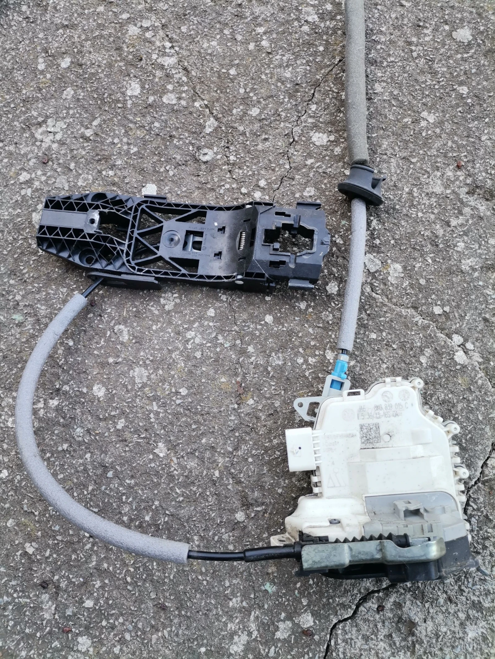 Audi A3 Оборудване за врата , снимка 6 - Автомобили и джипове - 53968232