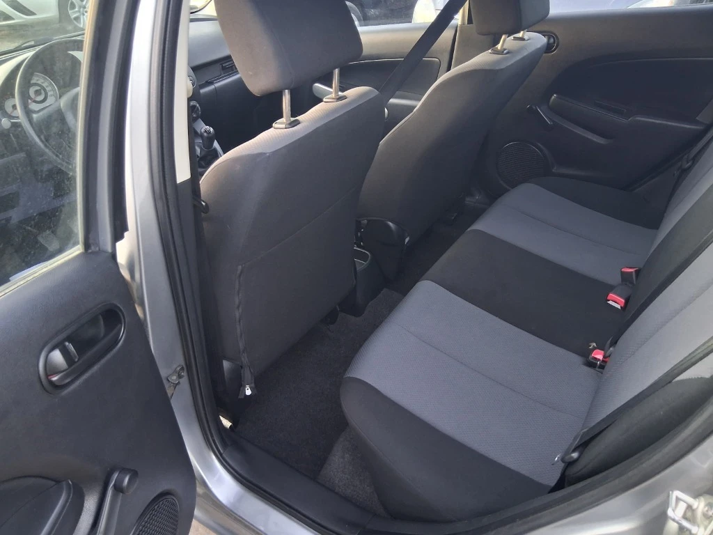 Mazda 2, снимка 9 - Автомобили и джипове - 54034058