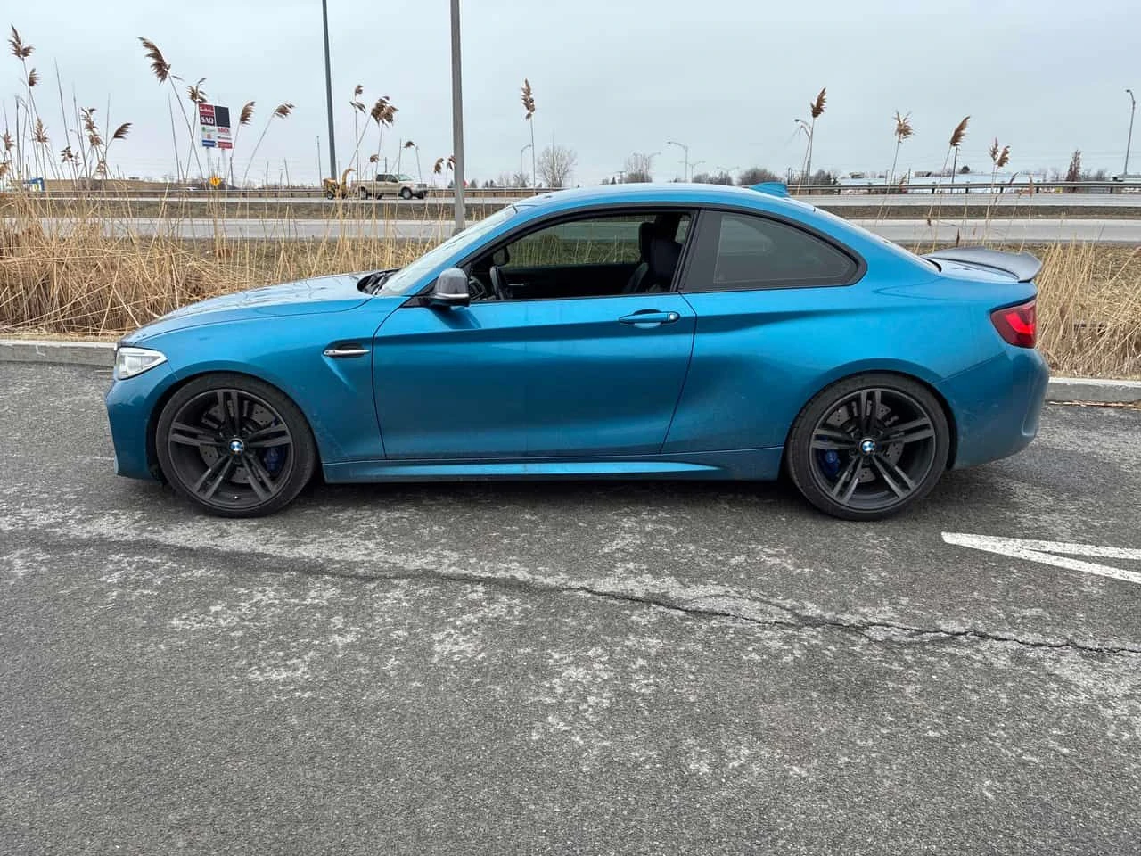 BMW M2 * 2dr Cpe * M SPORT PACK * Harman/Kardon * ПАМЕТ, снимка 4 - Автомобили и джипове - 54253643