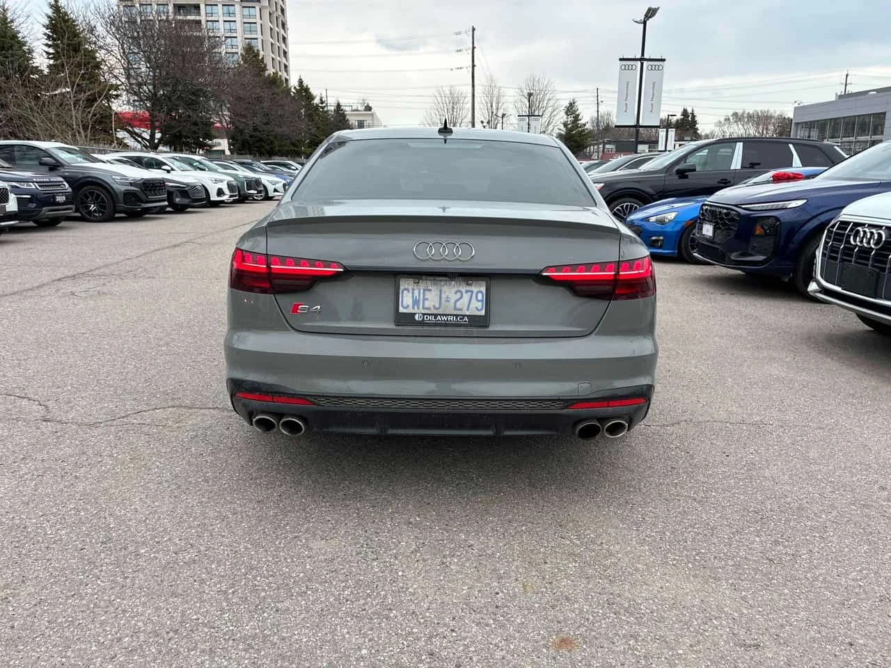 Audi S4 Technik /360/DIS/MATRIX/B&O/МАСАЖИ/АВТОКРЕДИТ, снимка 4 - Автомобили и джипове - 54589120