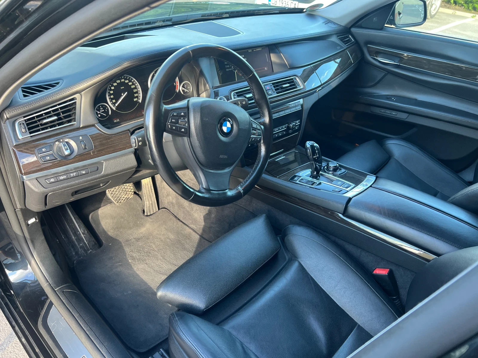 BMW 730, снимка 11 - Автомобили и джипове - 54714510