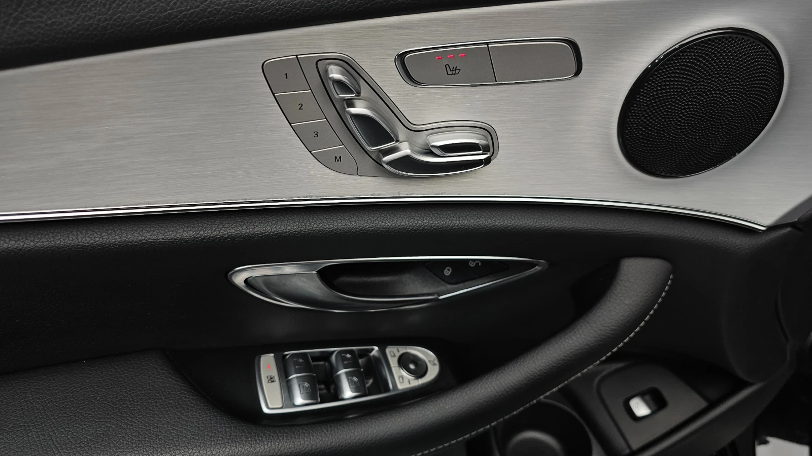 Mercedes-Benz E 250 Avantgarde , снимка 9 - Автомобили и джипове - 55435204