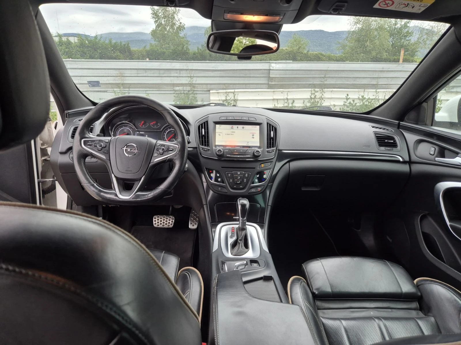 Opel Insignia, снимка 14 - Автомобили и джипове - 56097454