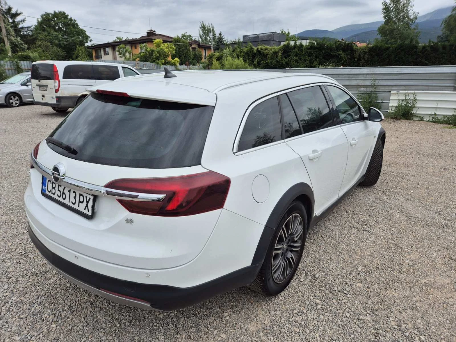 Opel Insignia, снимка 9 - Автомобили и джипове - 56097454