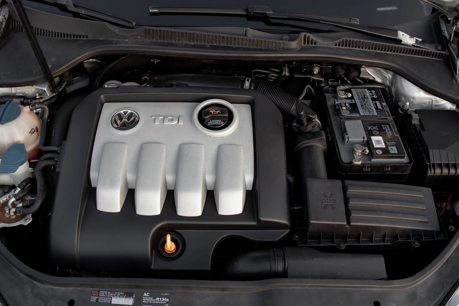 VW Golf 1.9tdi bkc, снимка 17 - Автомобили и джипове - 55548303