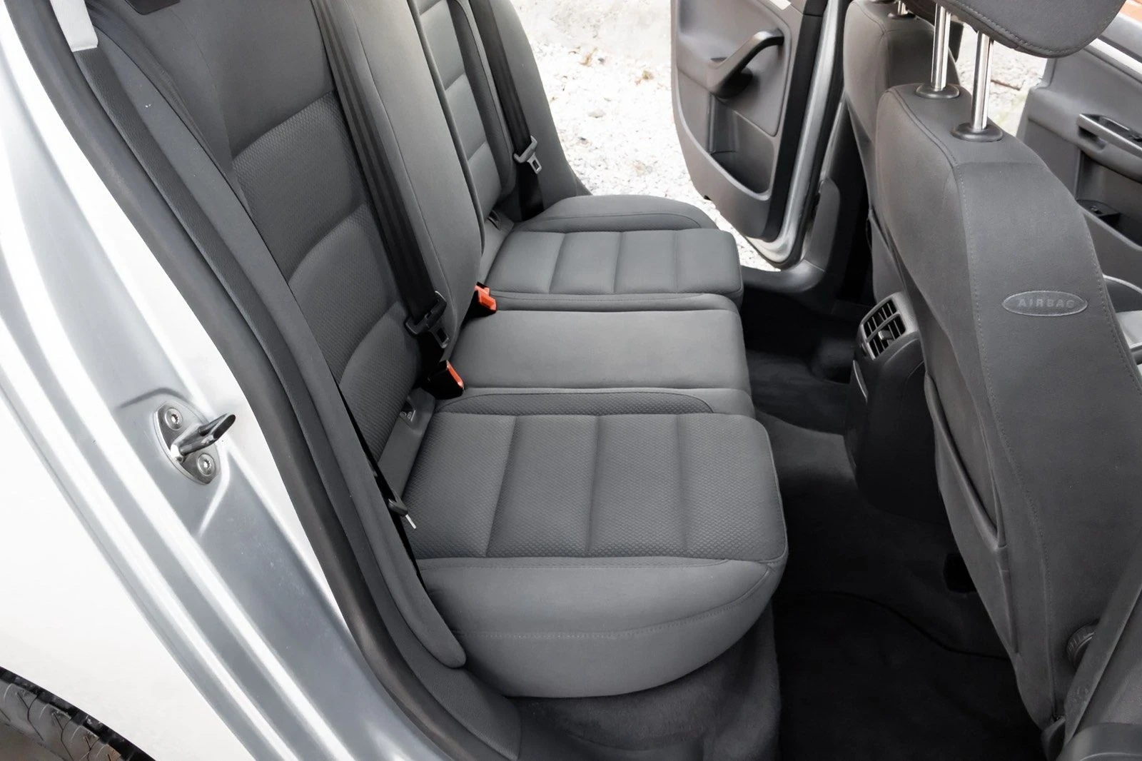 VW Golf 1.9tdi bkc, снимка 11 - Автомобили и джипове - 55548303