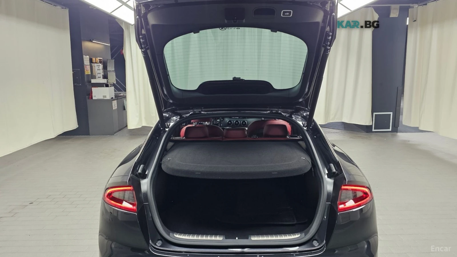 Kia Stinger 3.3T/AWD/DRIVE-ASSITS, снимка 15 - Автомобили и джипове - 55769723
