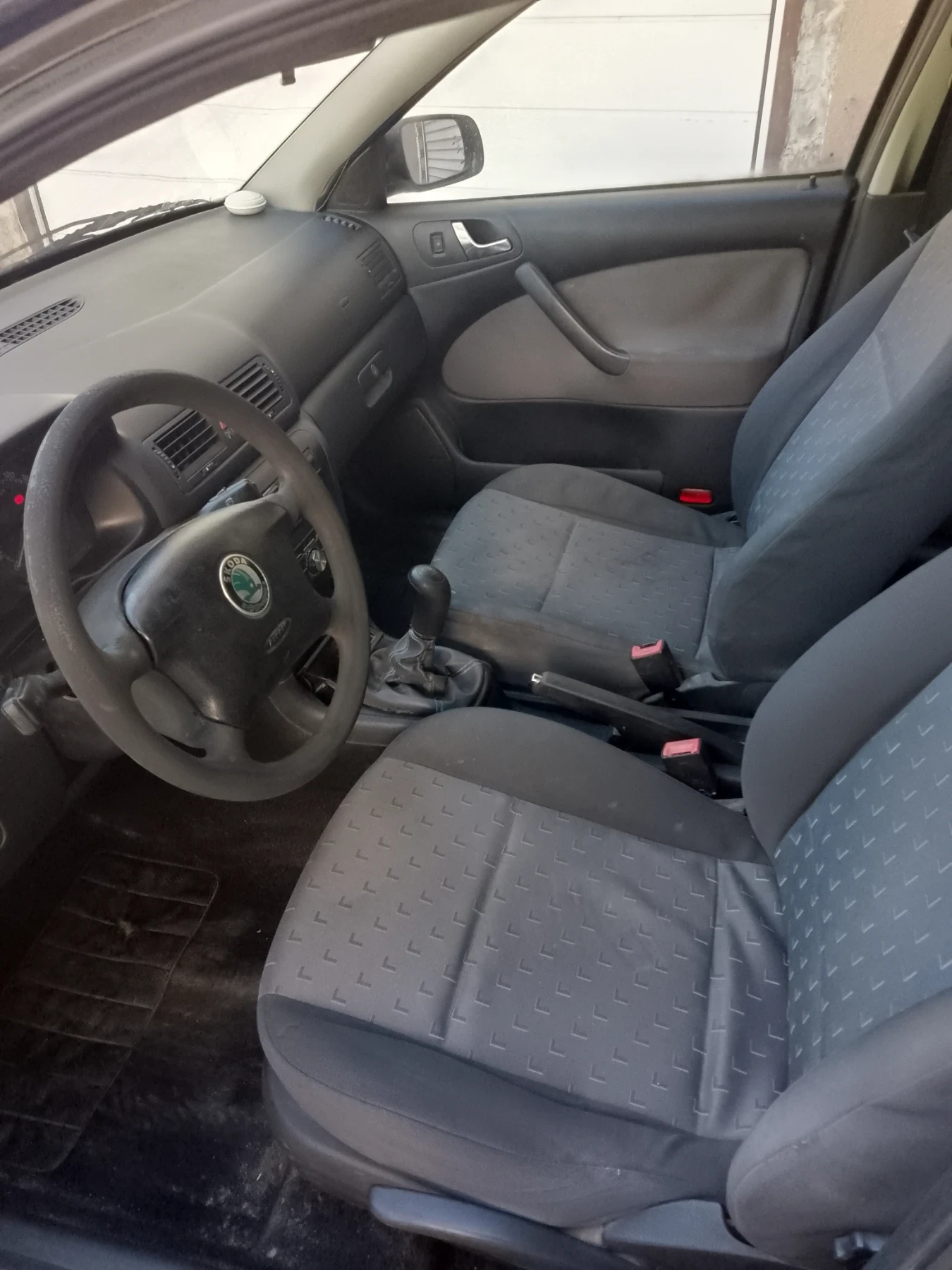 Skoda Octavia 1.6 LPG Климатик, снимка 5 - Автомобили и джипове - 56005847