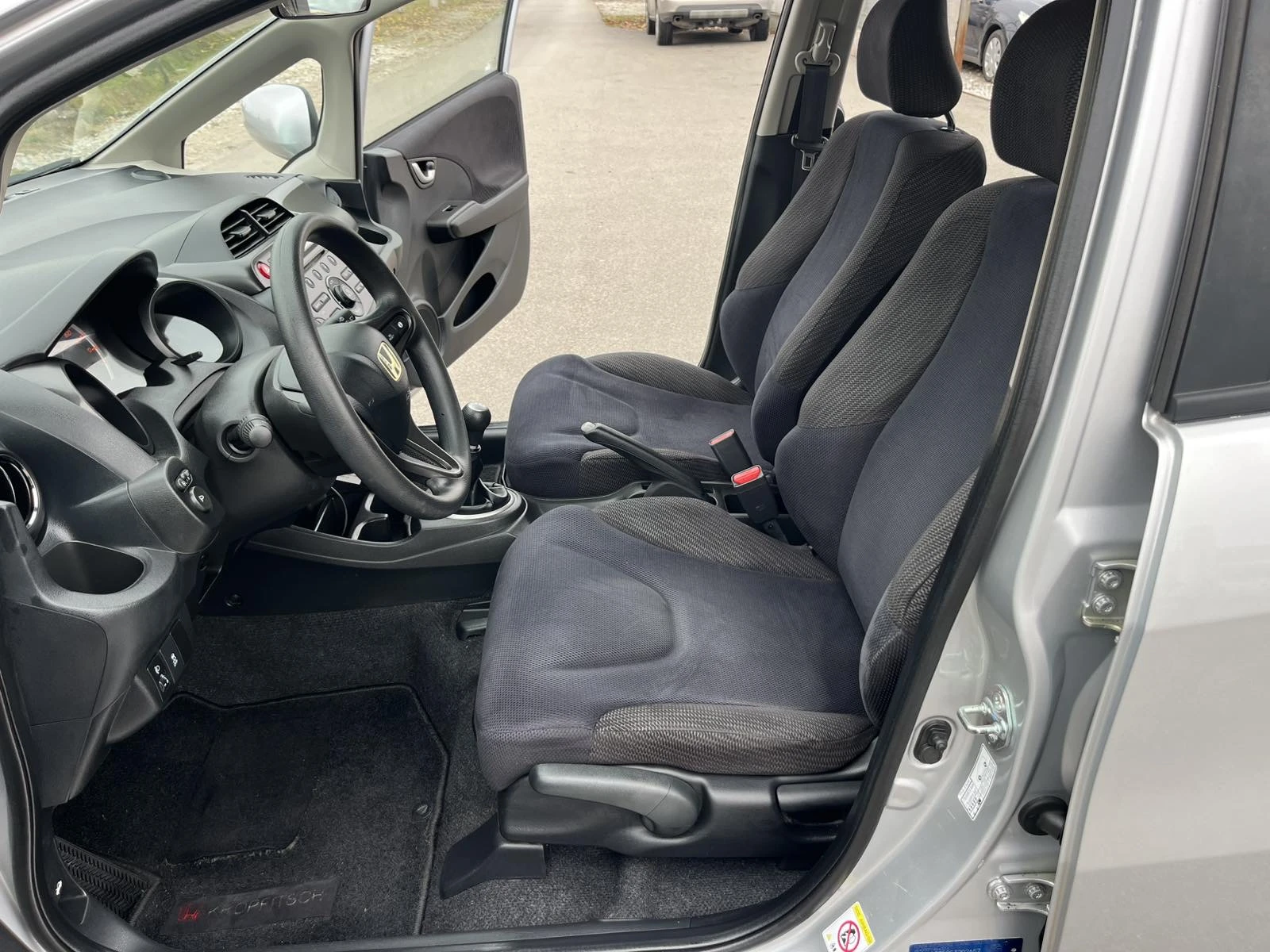 Honda Jazz 73 000�� FACE 1.4 i-VTEC 99� ����������� ���� ���� | Mobile.bg � ����������� 8