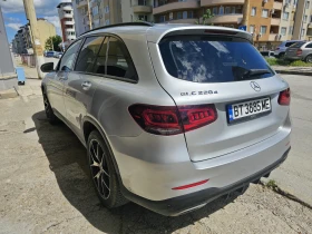 Mercedes-Benz GLC 220   AMG-line PANO РЕАЛНИ КМ 360 КАМЕРА, снимка 4