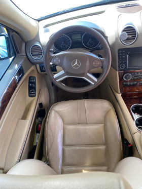Mercedes-Benz ML 320, снимка 15 - Автомобили и джипове - 45873477