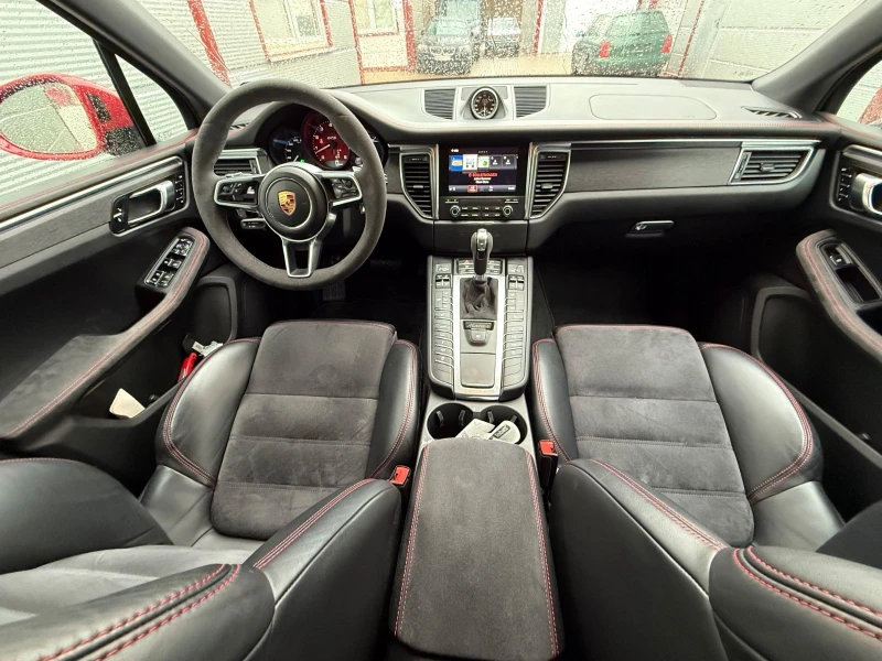 Porsche Macan GTS/360HP/BOSE/4x4/SPORT/CHRONO/PANO/722b, снимка 5 - Автомобили и джипове - 48692520