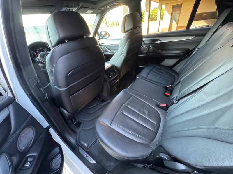 BMW X5 M50D, снимка 10 - Автомобили и джипове - 52230424