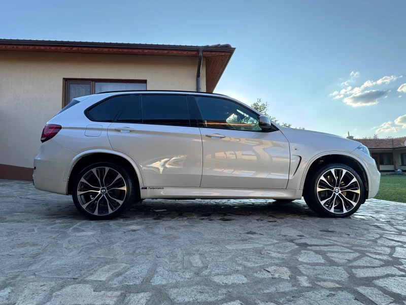 BMW X5 M50D, снимка 2 - Автомобили и джипове - 52230424
