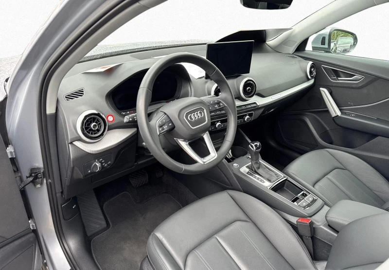Audi Q2 40TFSI* QUATTRO* LED* DISTR* KEYLESS* , снимка 6 - Автомобили и джипове - 52708487
