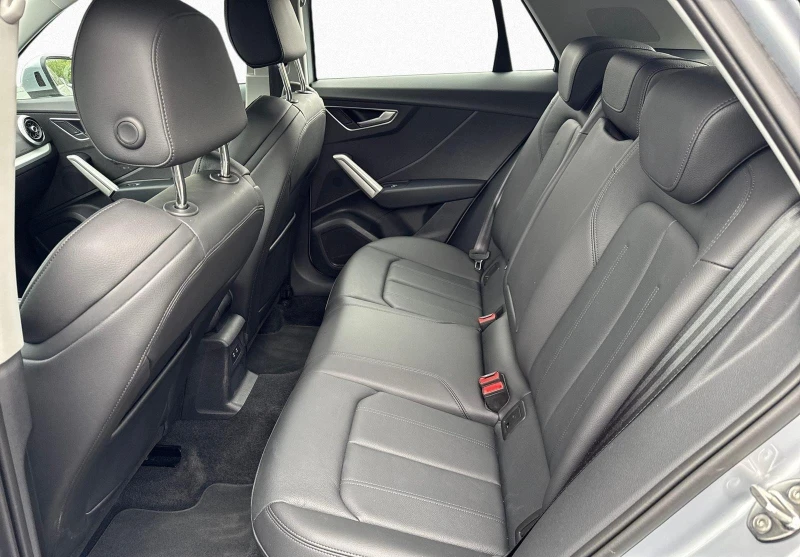 Audi Q2 40TFSI* QUATTRO* LED* DISTR* KEYLESS* , снимка 10 - Автомобили и джипове - 52708487