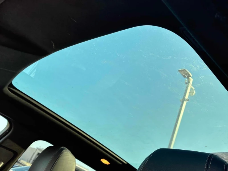 Land Rover Range Rover Evoque * Landmark Special Edition * CARFAX * ЦЕНА ДО БГ, снимка 11 - Автомобили и джипове - 53391456