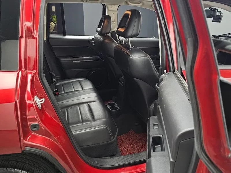 Jeep Compass, снимка 12 - Автомобили и джипове - 54463262