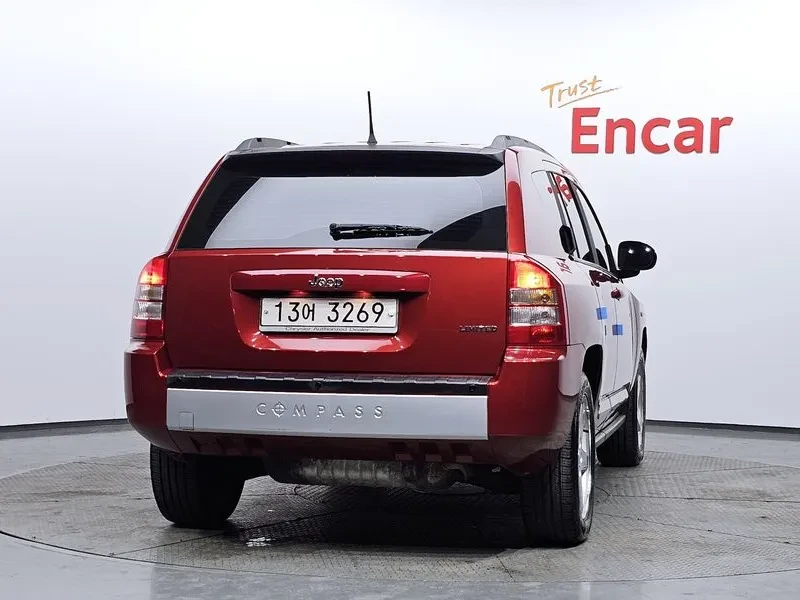 Jeep Compass, снимка 4 - Автомобили и джипове - 54463262