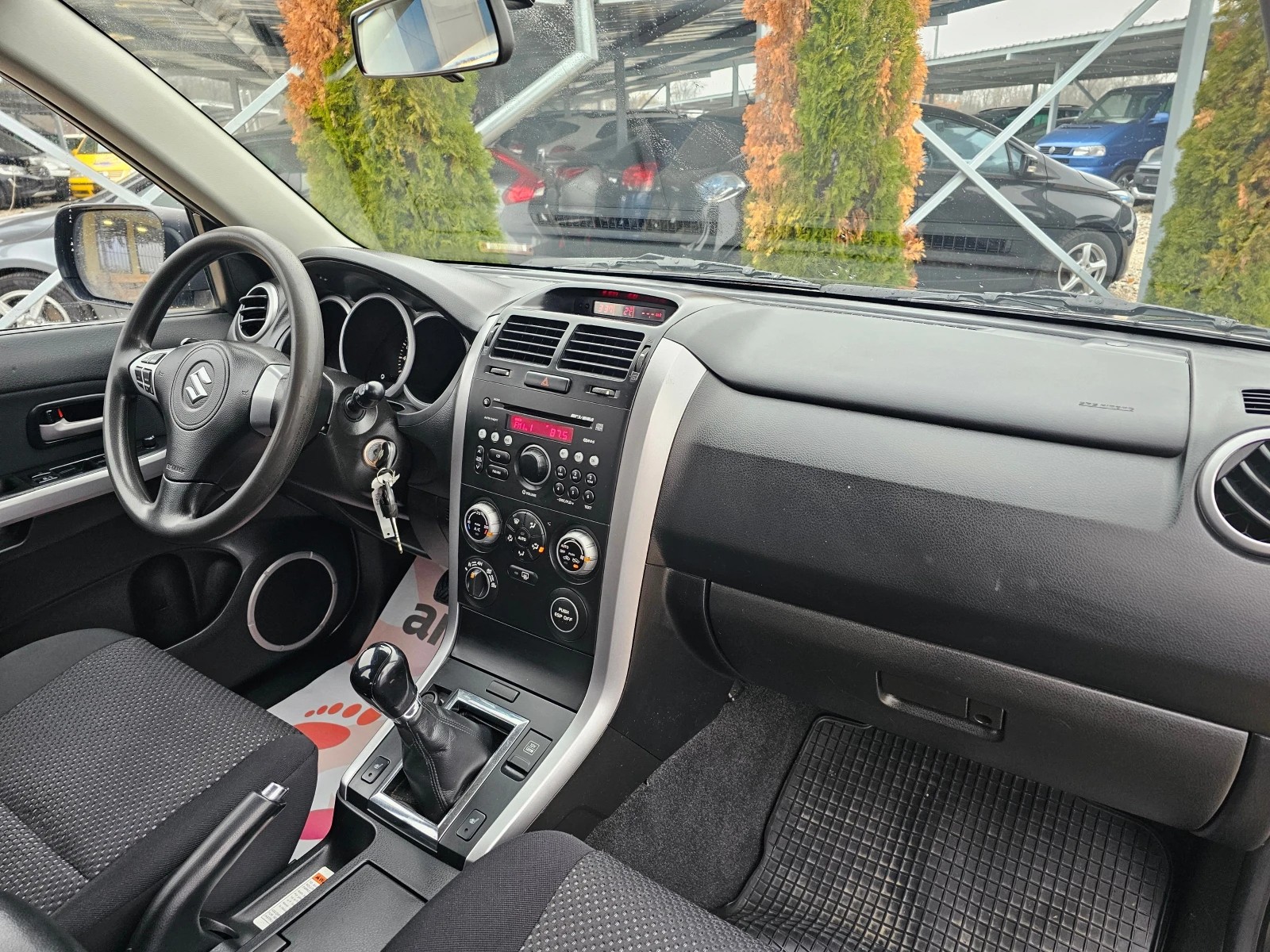 Suzuki Grand vitara 1.9TDDI4X4 KLIMATRONIK - изображение 9