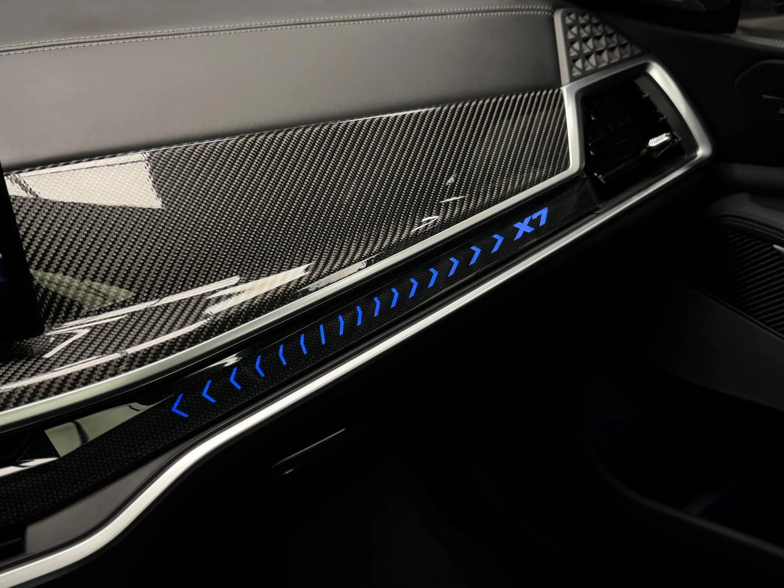 BMW X7 xDrive40i M-pack H&K* 360* Lift* Massage | Mobile.bg   15