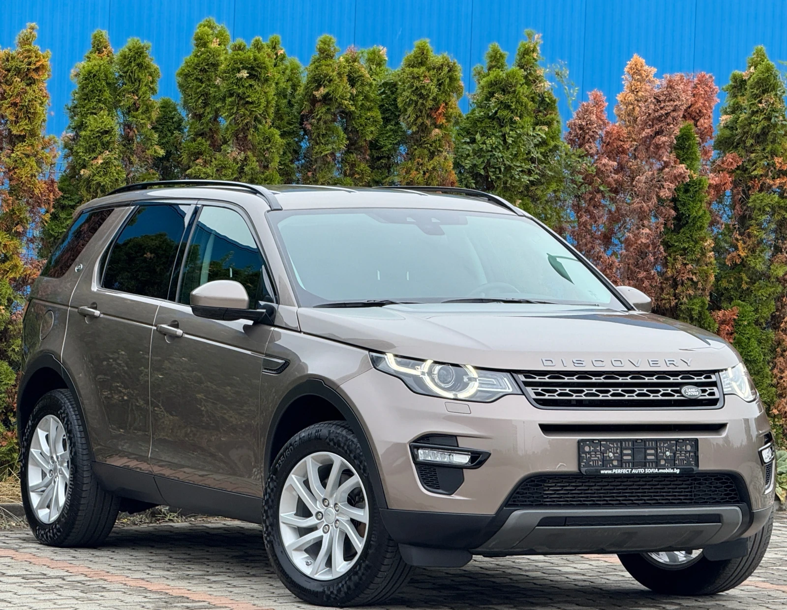 Land Rover Discovery Sport 2.0i-240KC-AWD-9АТ-АВТОМАТ-ПОДГРЕВ-ВОЛАН-189Х.КМ!! - изображение 6
