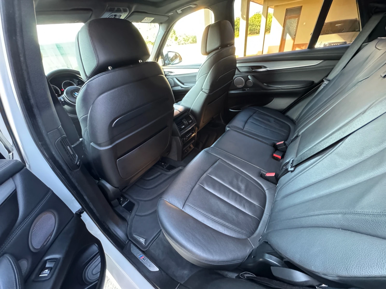 BMW X5 M50D - изображение 10