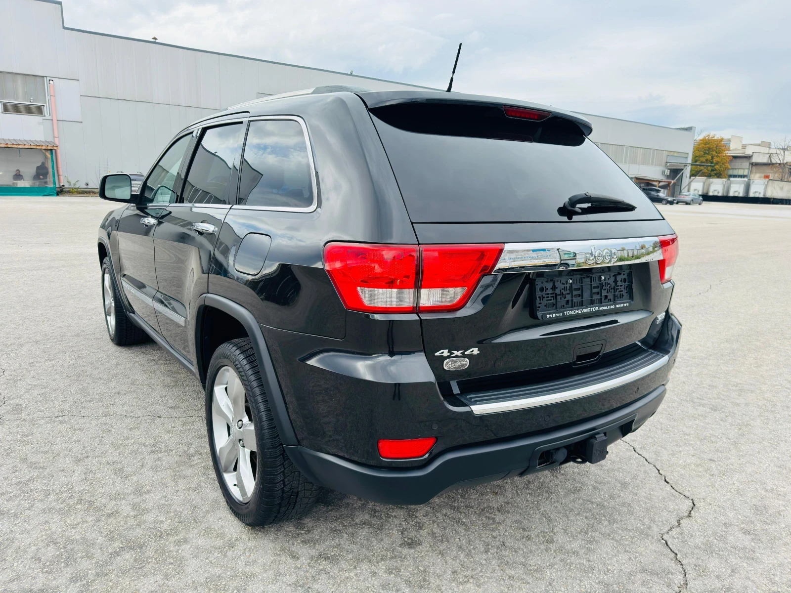 Jeep Grand cherokee 3.6 Швейцария 1-соб. 200 000км Overland Обдух - изображение 6