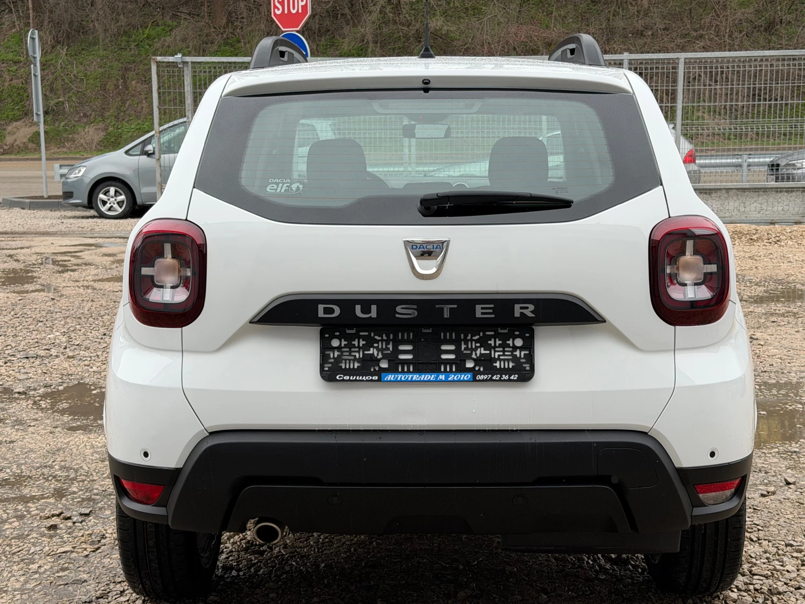 Dacia Duster 1.5DCI* Navi* EVRO6* TOP, снимка 6 - Автомобили и джипове - 53953705