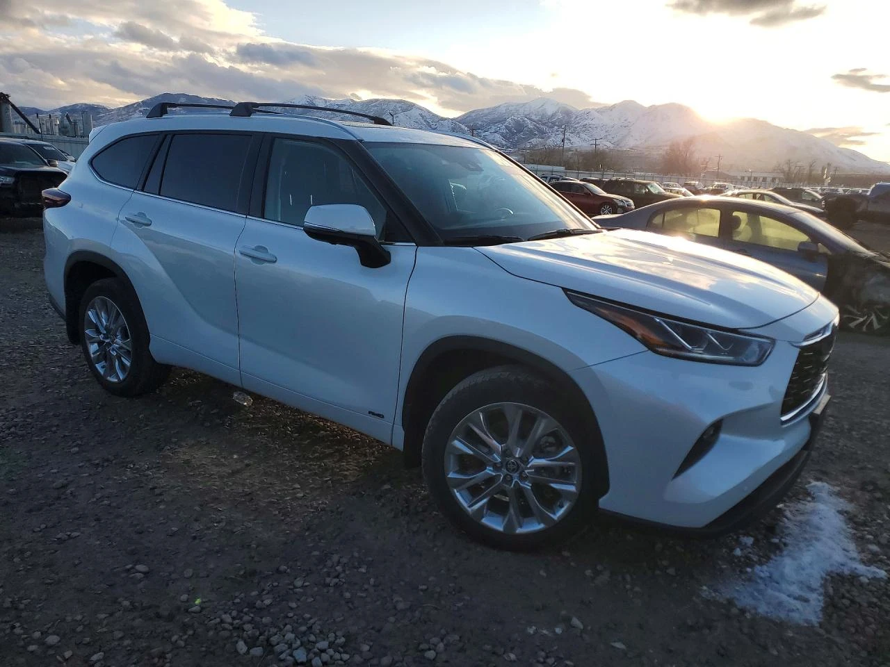 Toyota Highlander 2.5l Hybrid Limited, снимка 4 - Автомобили и джипове - 54094713