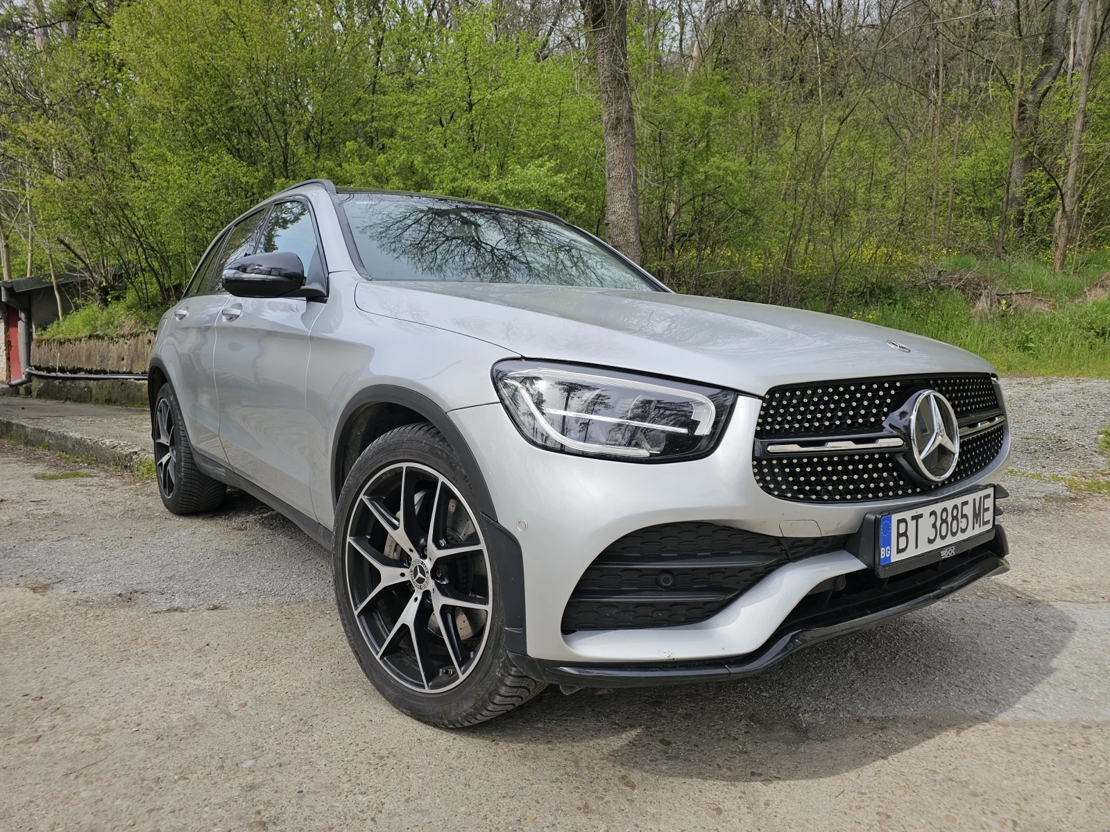 Mercedes-Benz GLC 220   AMG-line PANO РЕАЛНИ КМ 360 КАМЕРА, снимка 2 - Автомобили и джипове - 54096234