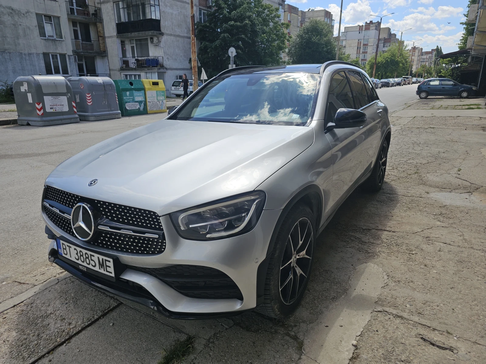 Mercedes-Benz GLC 220   AMG-line PANO РЕАЛНИ КМ 360 КАМЕРА, снимка 2 - Автомобили и джипове - 54096234