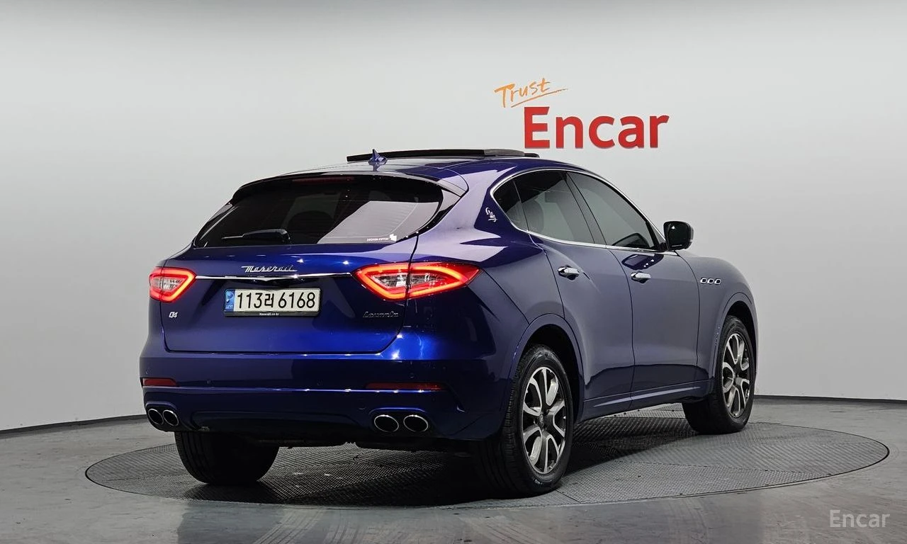 Maserati Levante 3.0* AWD* LUXURARY* ПОДГРЕВ* ОБДУХВАНЕ* НАВИГАЦИЯ, снимка 2 - Автомобили и джипове - 54766167