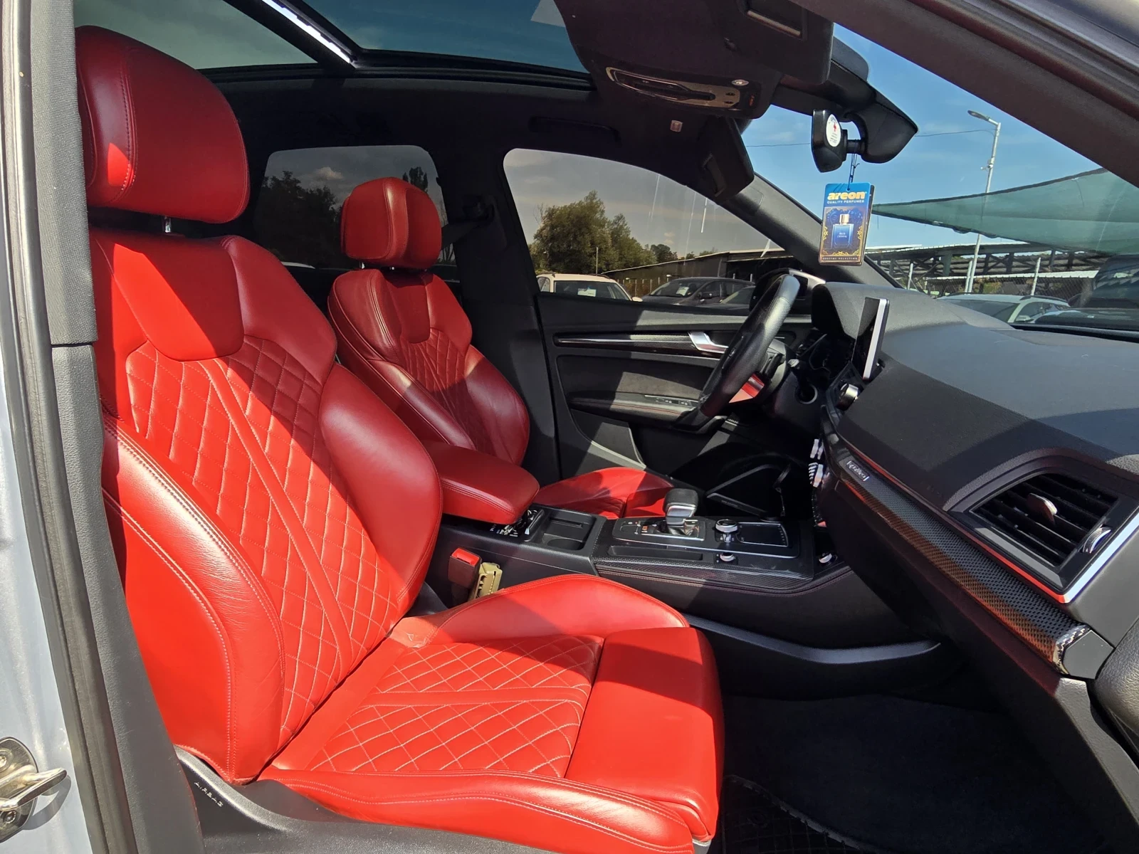 Audi SQ5 Топ състояние лизинг , снимка 13 - Автомобили и джипове - 55300451