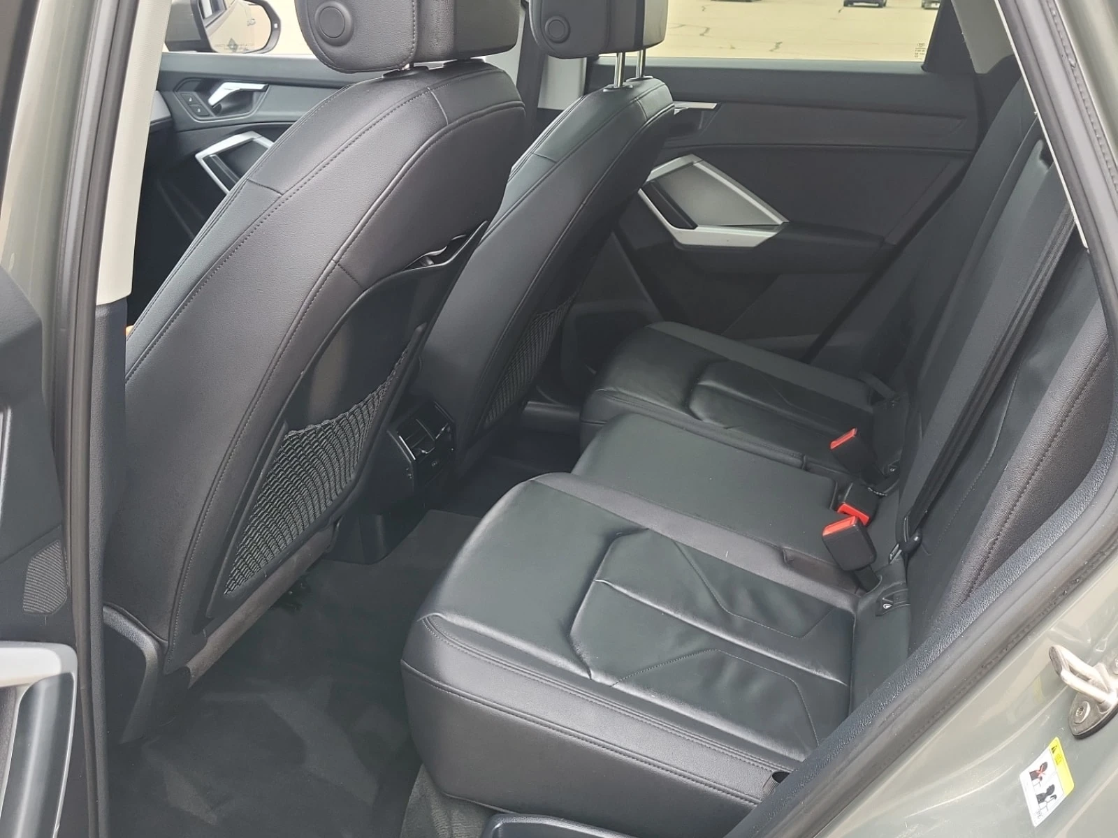 Audi Q3 Komfort/CARFAX/ Подгрев/Памет/НАРДО, снимка 11 - Автомобили и джипове - 55800363