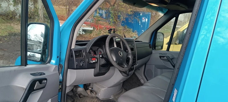 VW Crafter, снимка 5 - Бусове и автобуси - 48451453