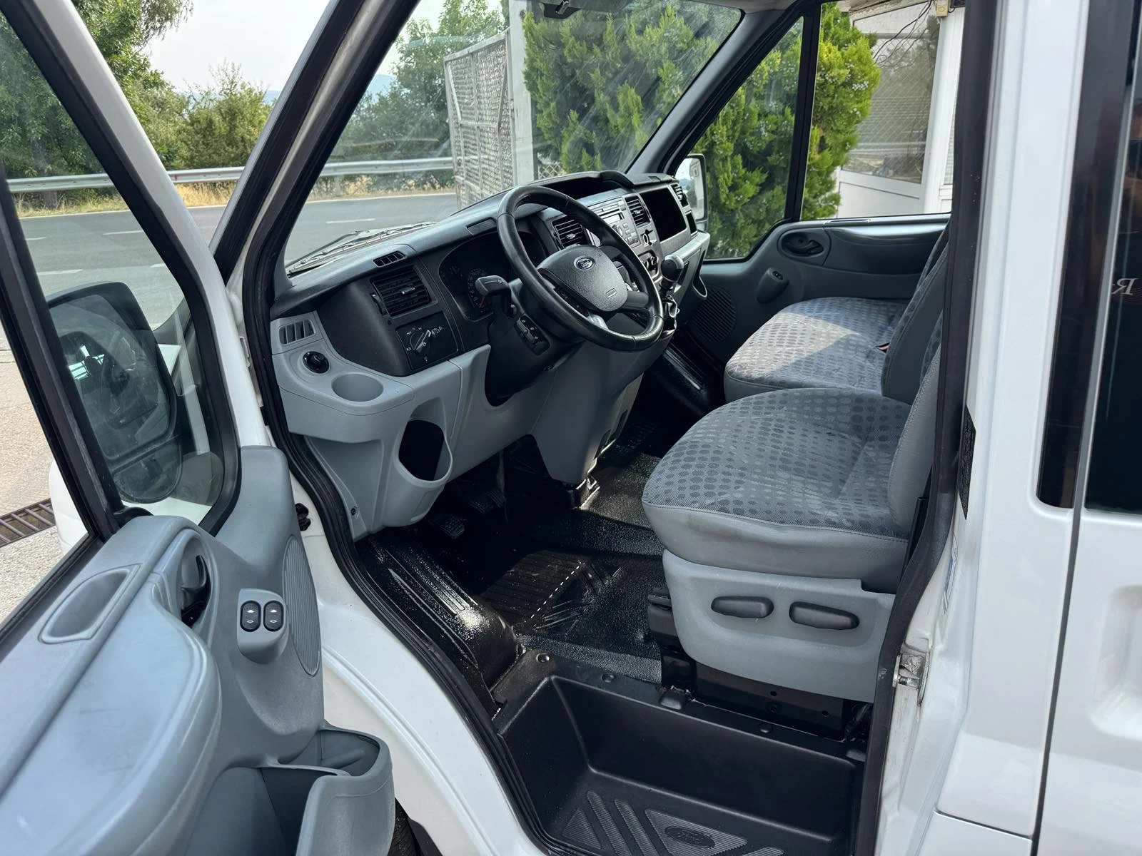 Ford Transit 6местен KLIMA - изображение 10