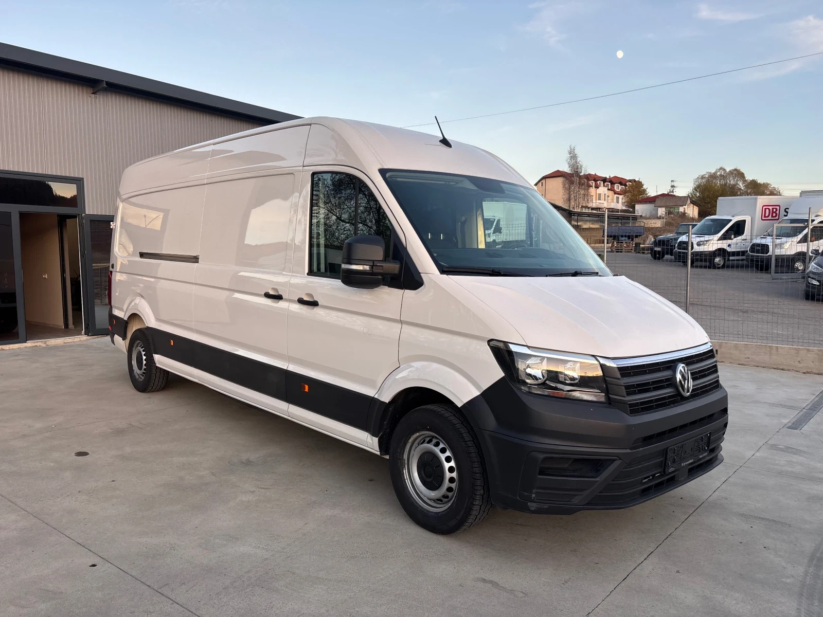 VW Crafter 2.0TDI   - изображение 2