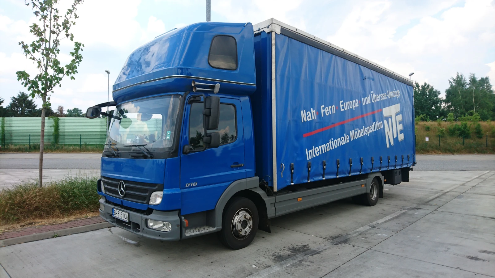 Mercedes-Benz Atego 818