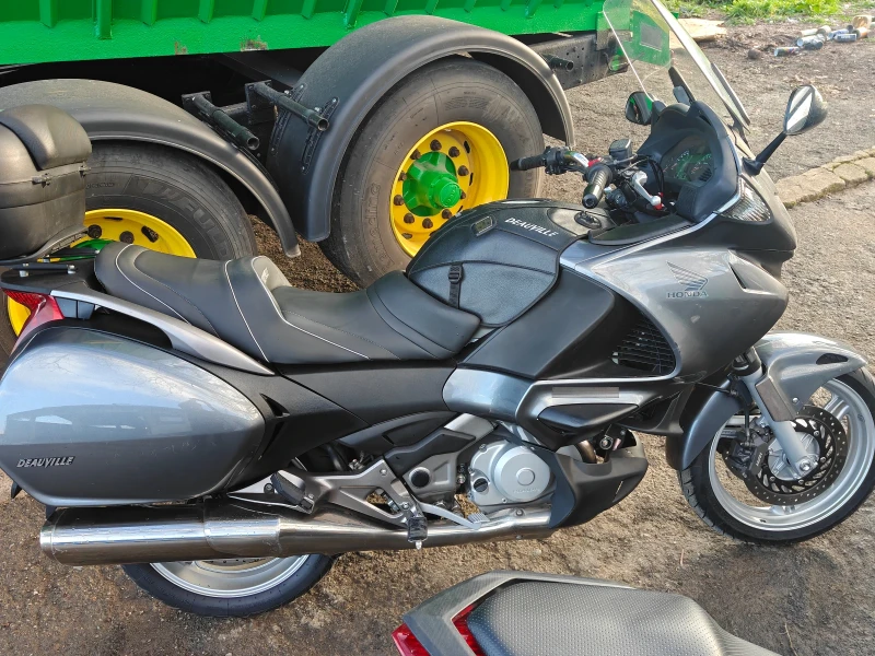 Honda Deauville 700i, снимка 4 - Мотоциклети и мототехника - 53571910
