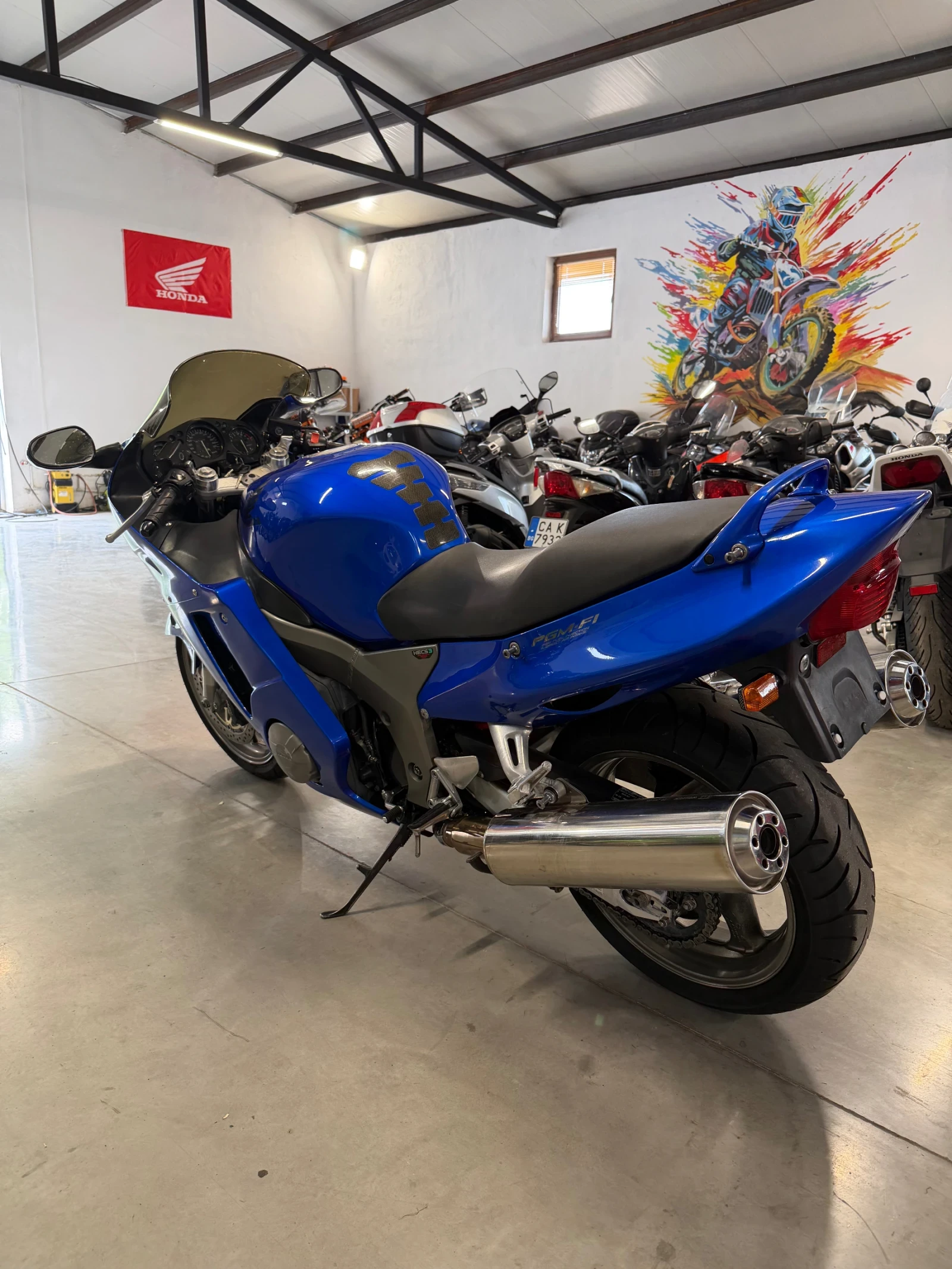Honda Cbr 1100XX Super Blackbird , снимка 6 - Мотоциклети и мототехника - 54608542